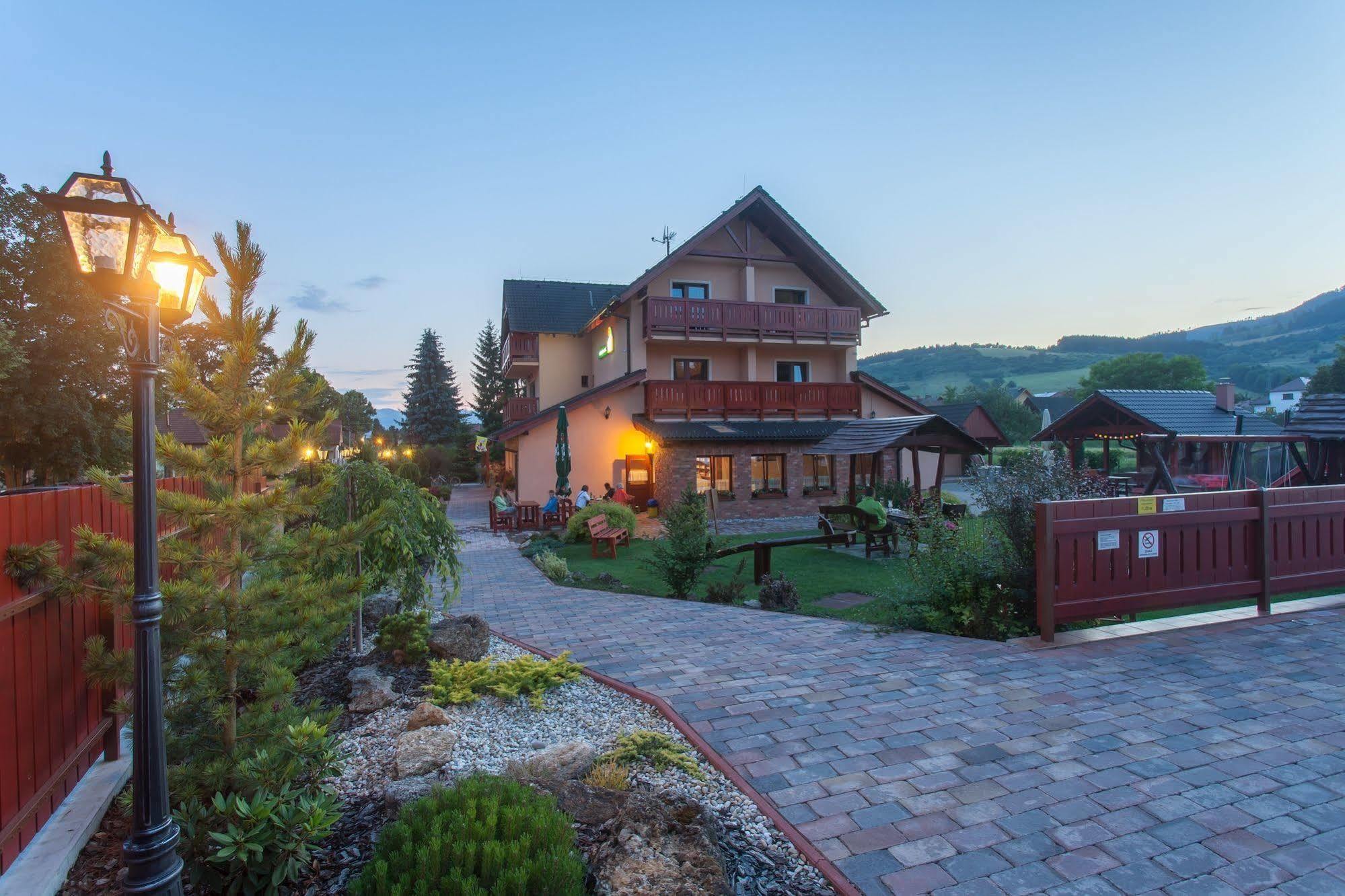 Penzion Motyl Liptovska Tepla Exterior foto